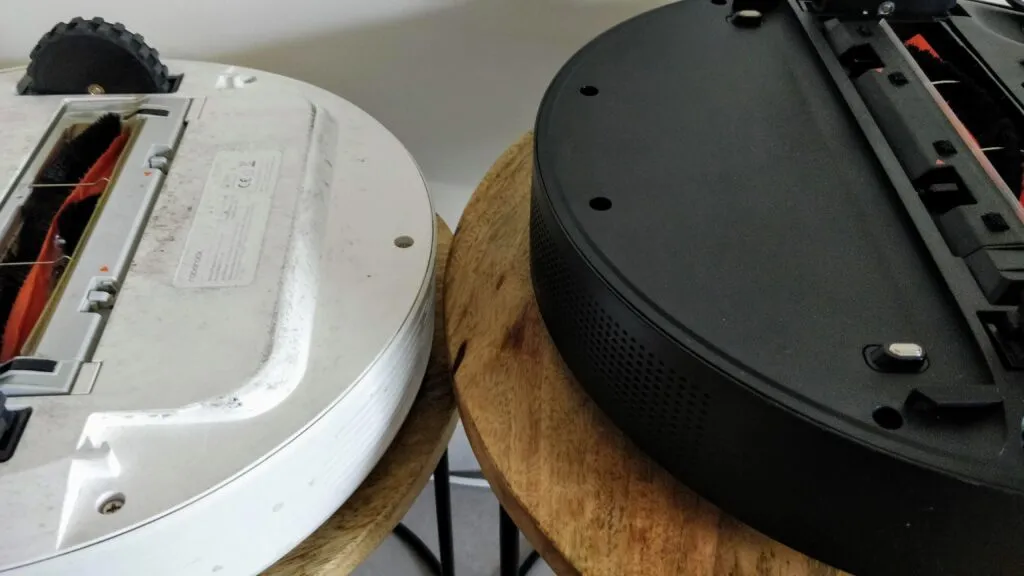 Le L10 Pro a des contacts pour le niveau du bac à eau.